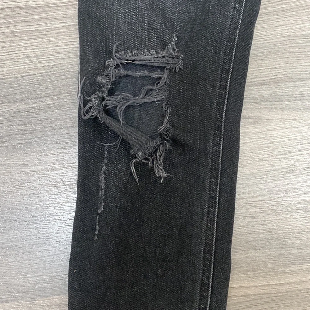 rag & bone Black High-Rise Distressed Skinny Jeans - Picture 14 of 16